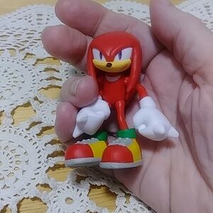 Sonic The Hedgehog Knuckles Mini Figure